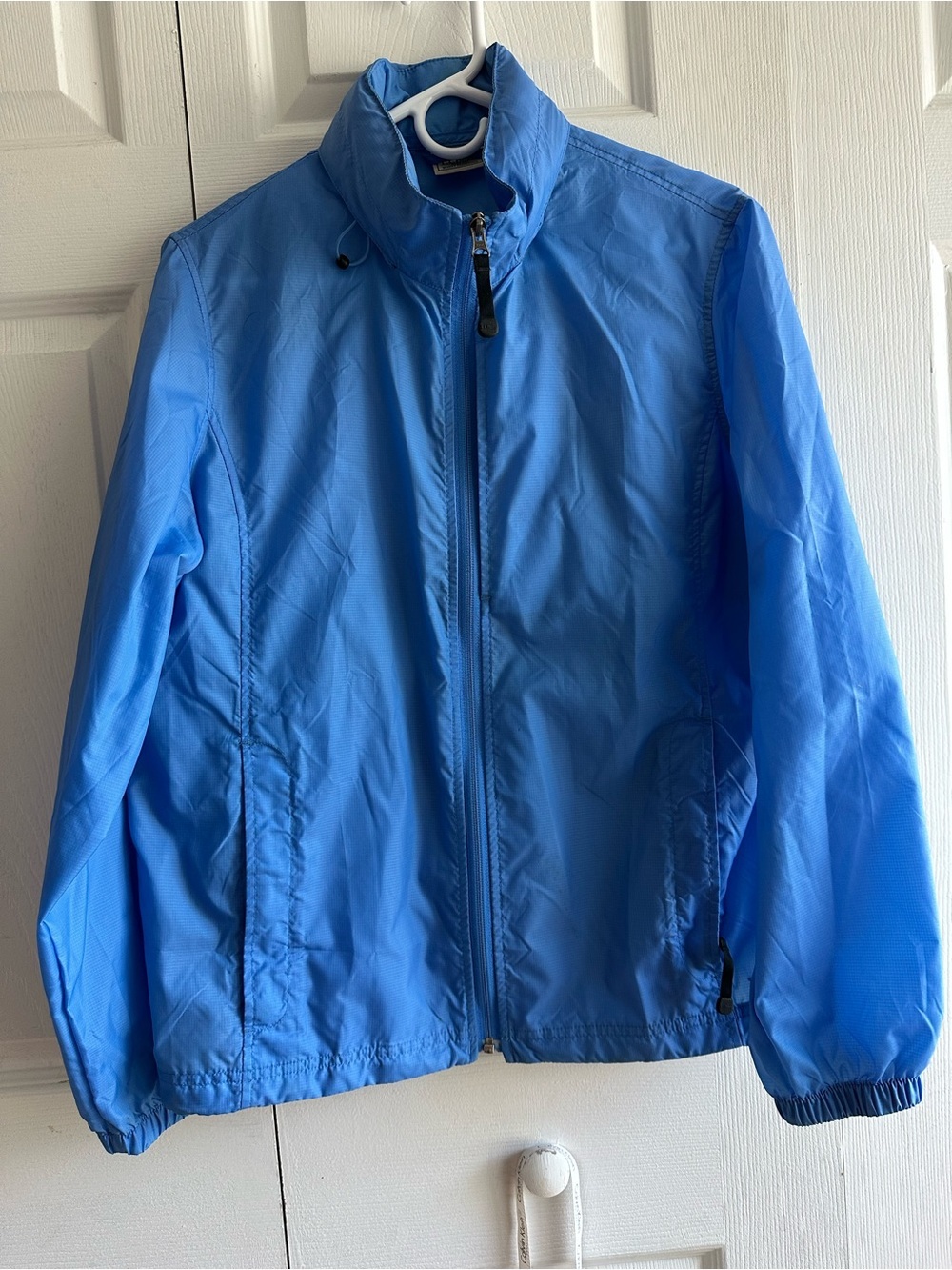 L.L. Bean Light Blue Women's Rain/Wind breaker Jacket With Hood